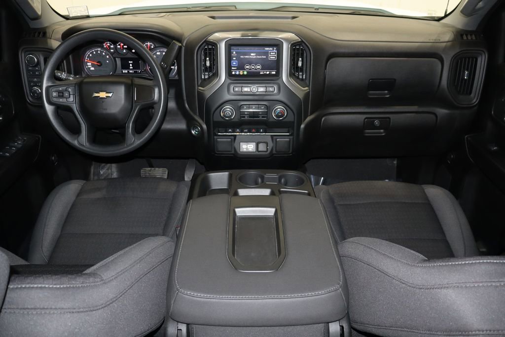 Used 2024 Chevrolet Silverado 1500 Custom w/ Turbomax Blackout Package image 39