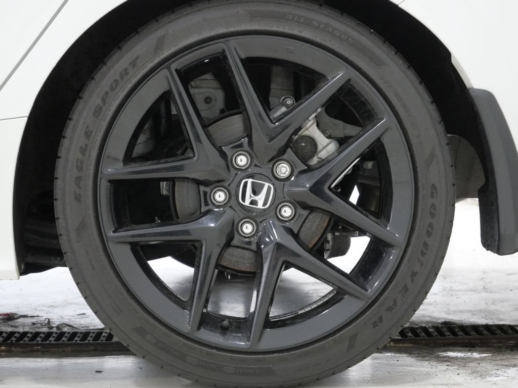 Used 2025 Honda Civic Sport image 9
