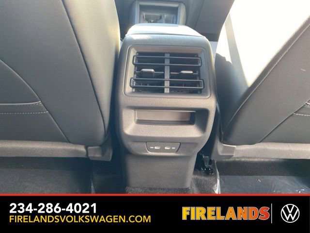 New 2025 Volkswagen Tiguan SE image 53