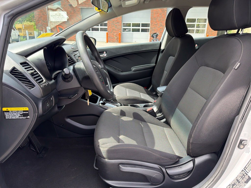 Used 2017 Kia Forte LX FWD image 13