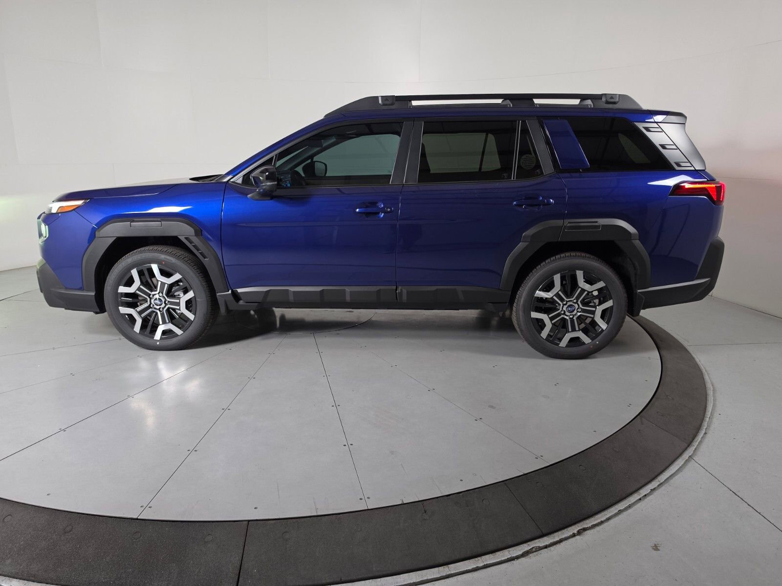 New 2026 Subaru Outback Touring XT image 2