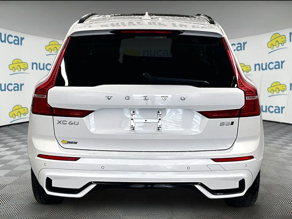 Used 2024 Volvo XC60 B5 Plus image 5