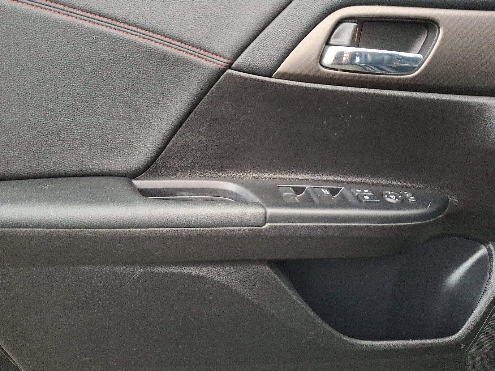 Used 2017 Honda Accord Sport Special Edition image 12