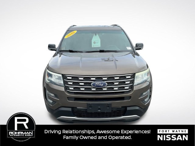 Used 2016 Ford Explorer XLT w/ Equipment Group 201A AWD/4WD image 9