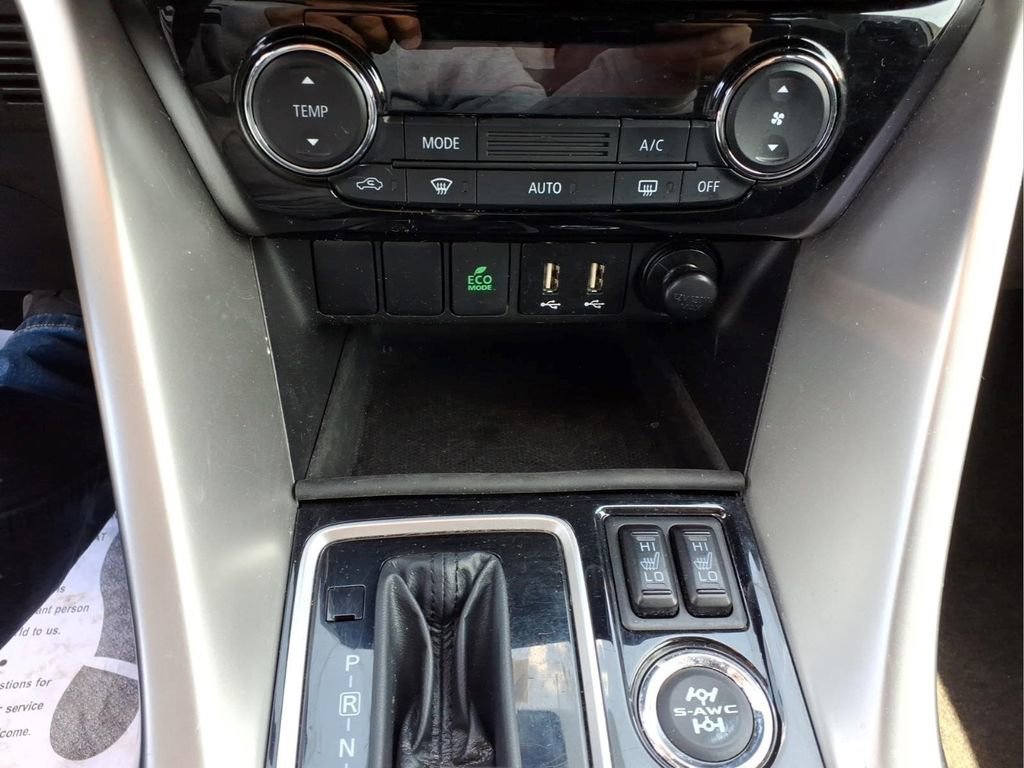 Used 2024 Mitsubishi Eclipse Cross LE AWD/4WD image 12