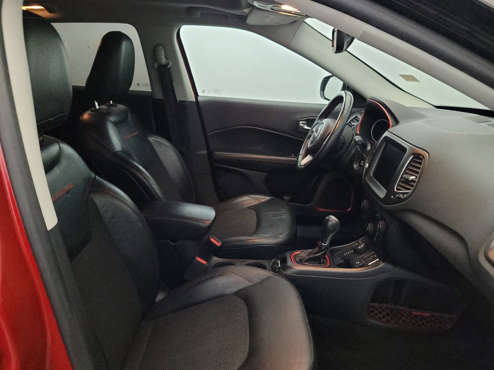 Used 2018 Jeep Compass Trailhawk w/ Cold Weather Group AWD/4WD image 21