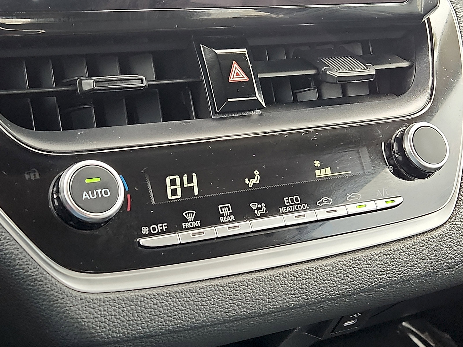 Used 2024 Toyota Corolla LE image 16