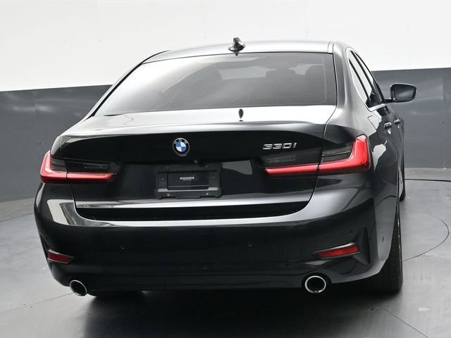 Used 2019 BMW 330i Sedan w/ Premium Package RWD image 4