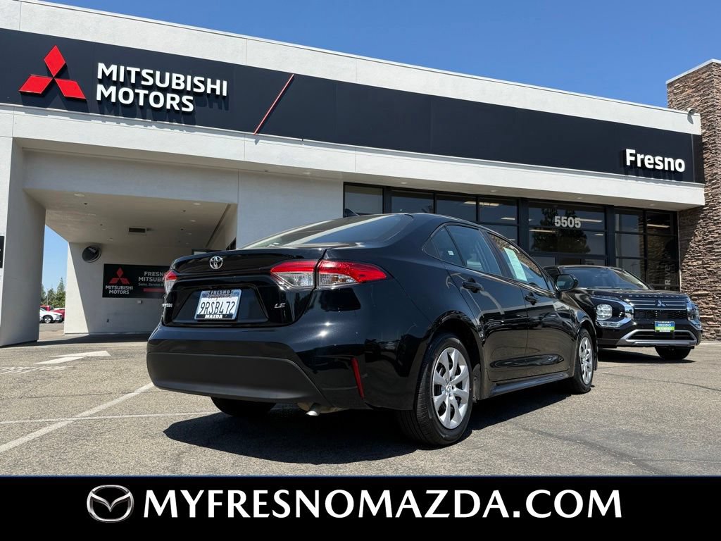 Used 2025 Toyota Corolla LE FWD image 12