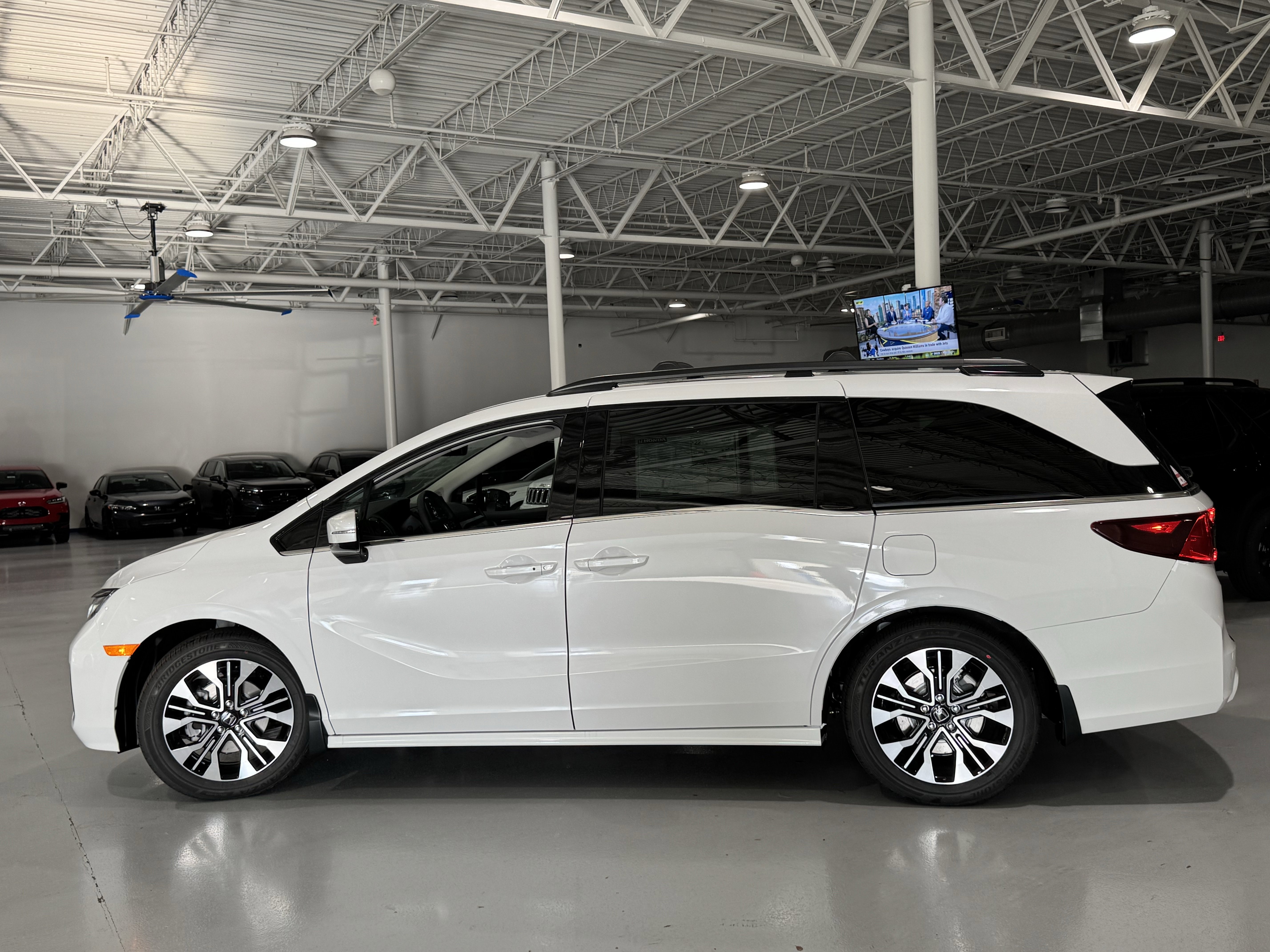New 2026 Honda Odyssey Elite image 19