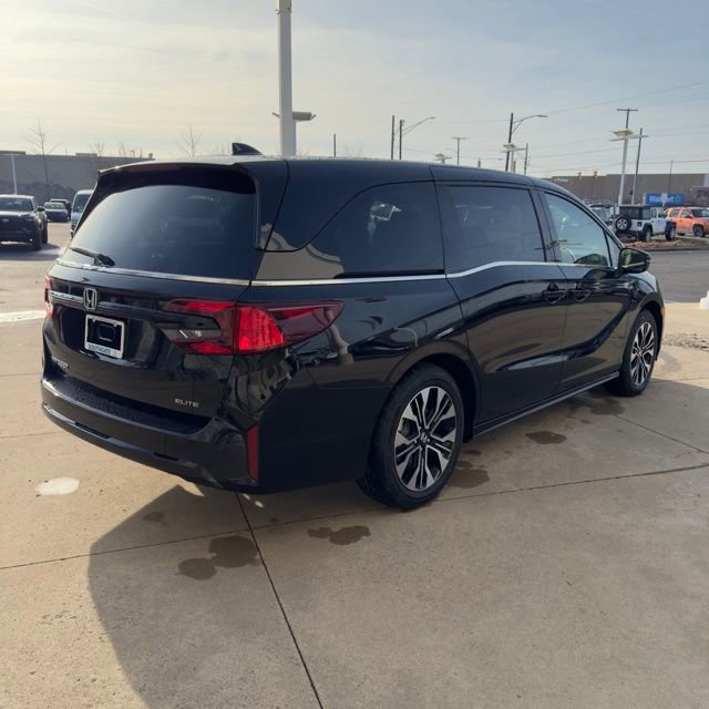 New 2026 Honda Odyssey Elite image 3