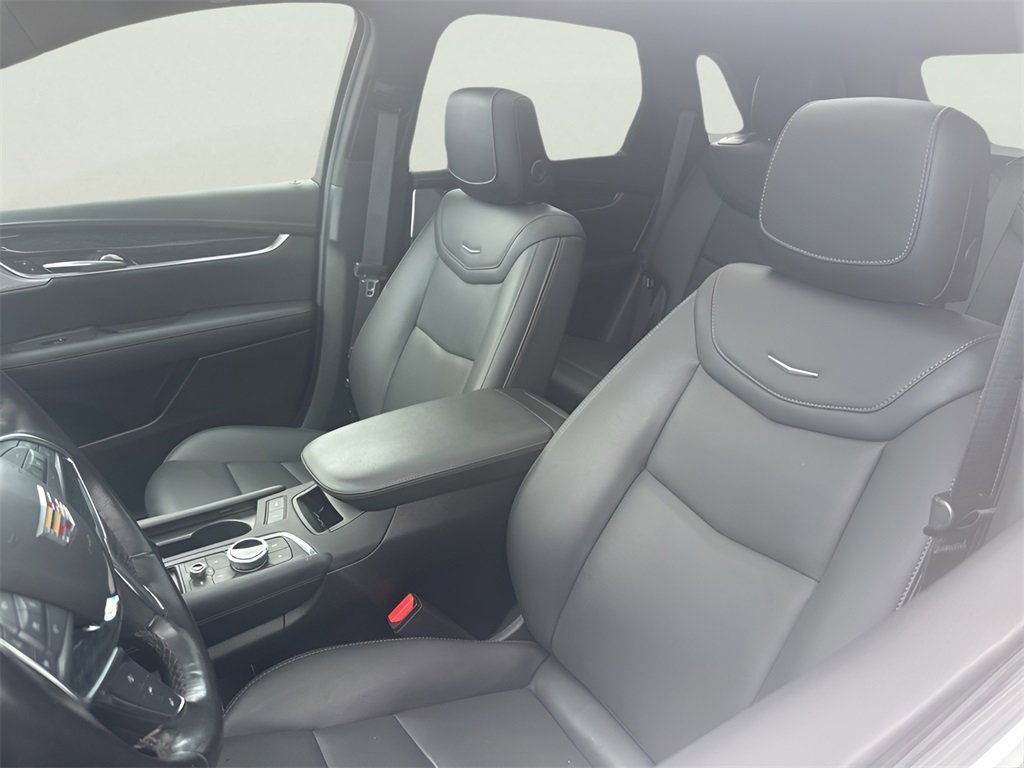 Used 2022 Cadillac XT5 Premium Luxury w/ Technology Package image 14
