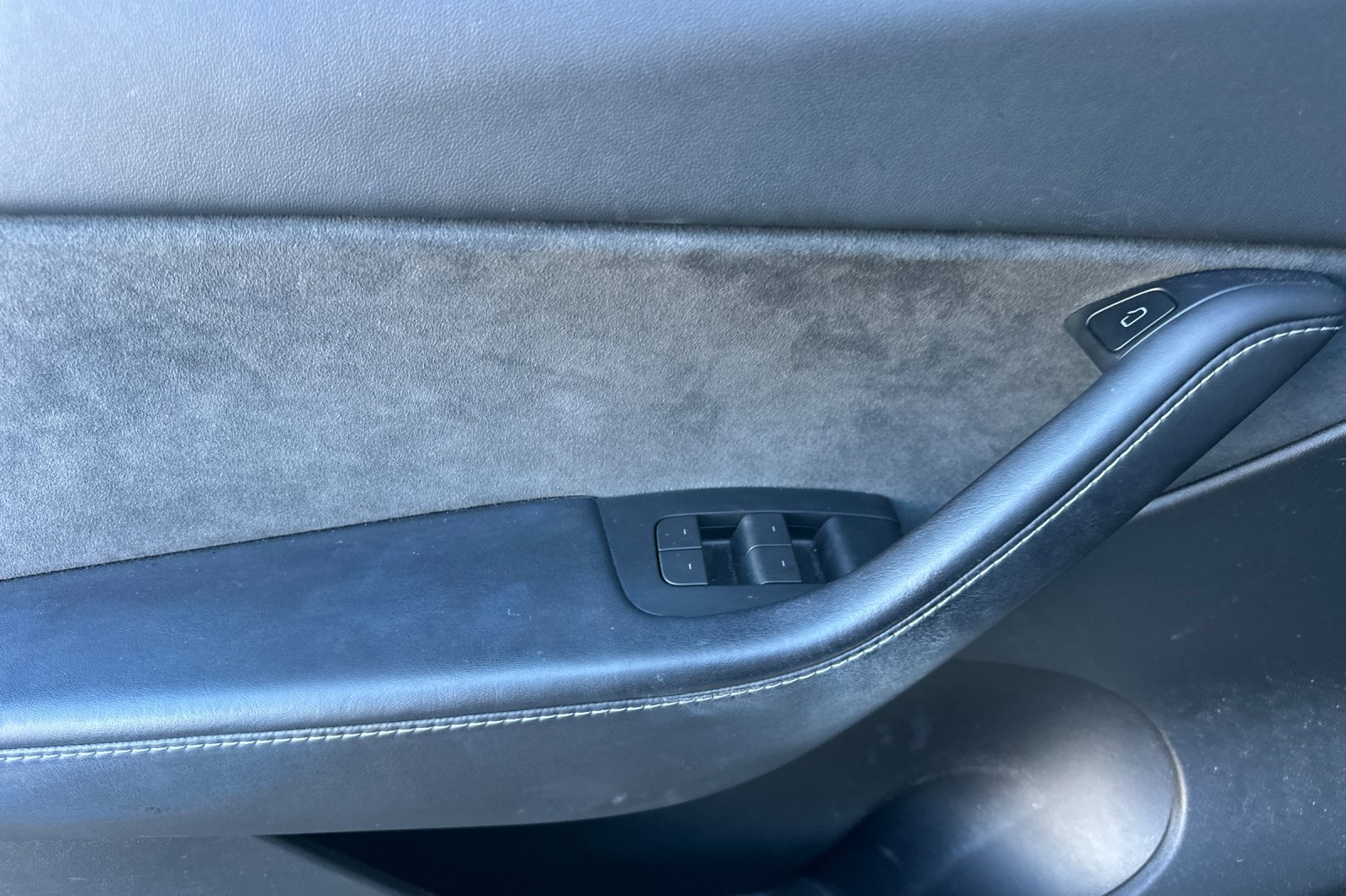 Used 2022 Tesla Model Y Long Range AWD/4WD image 10