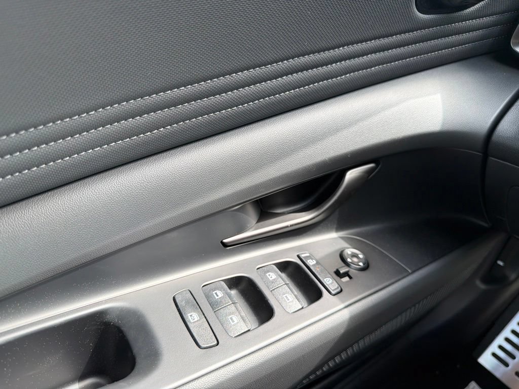 New 2026 Hyundai Elantra Sport FWD image 26
