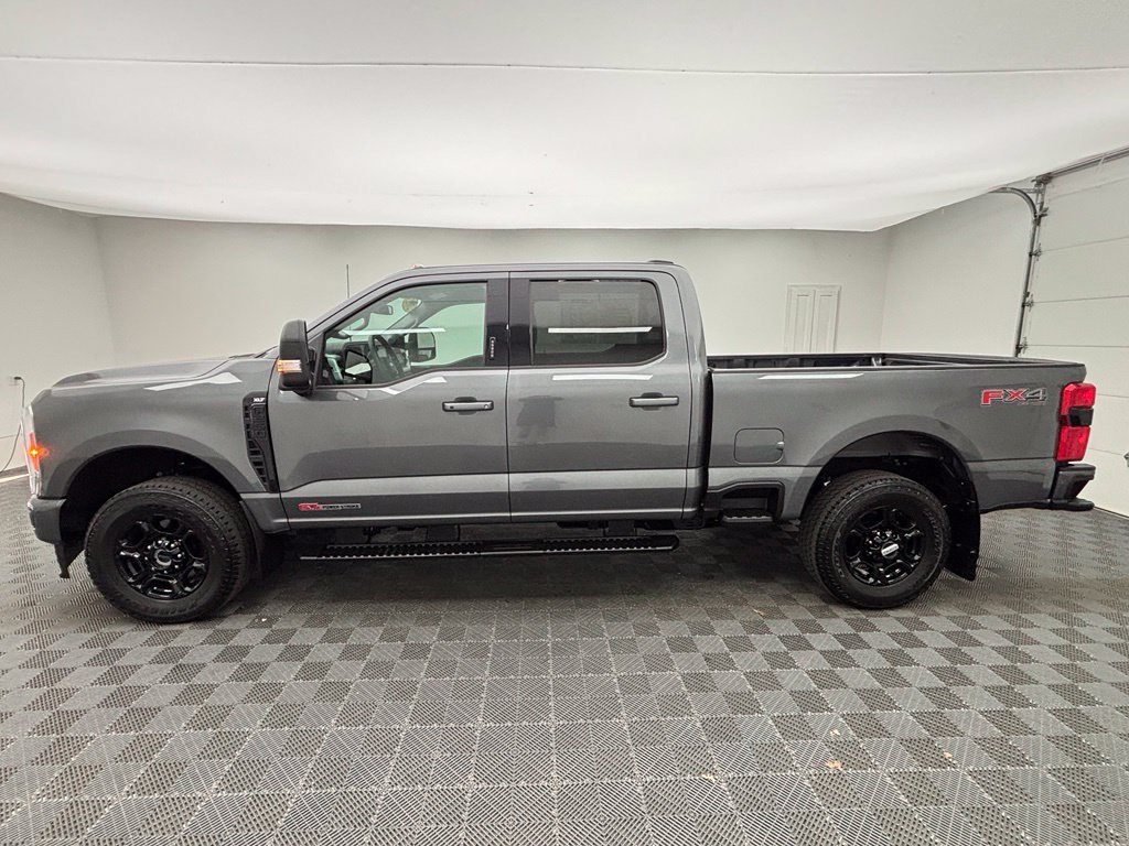 Used 2023 Ford F250 XLT w/ XLT Premium Package AWD/4WD image 12