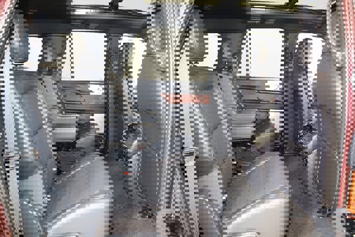 Used 2024 Lincoln Navigator L Reserve image 16