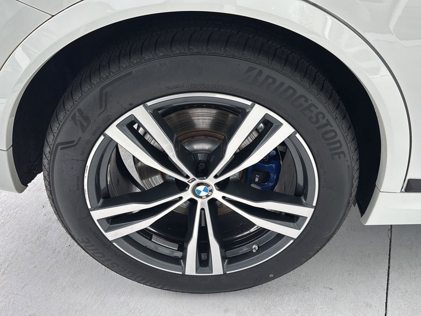 Used 2023 BMW X7 xDrive40i w/ Executive Package image 33