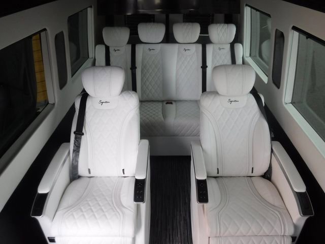 Used 2023 Mercedes-Benz Sprinter 3500 w/ Parking Package image 60