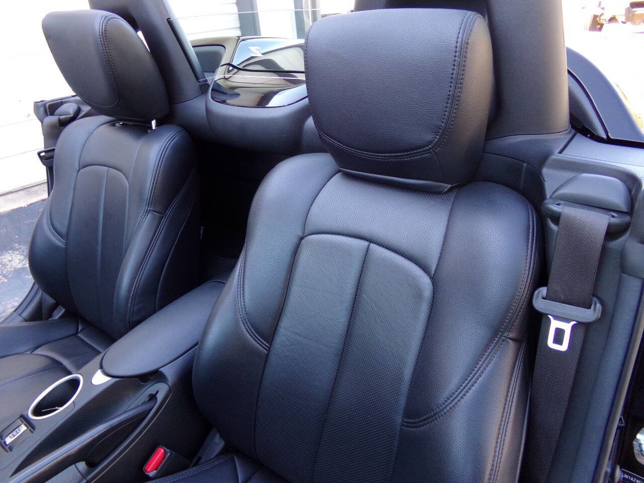 Used 2019 Nissan 370Z Roadster image 20