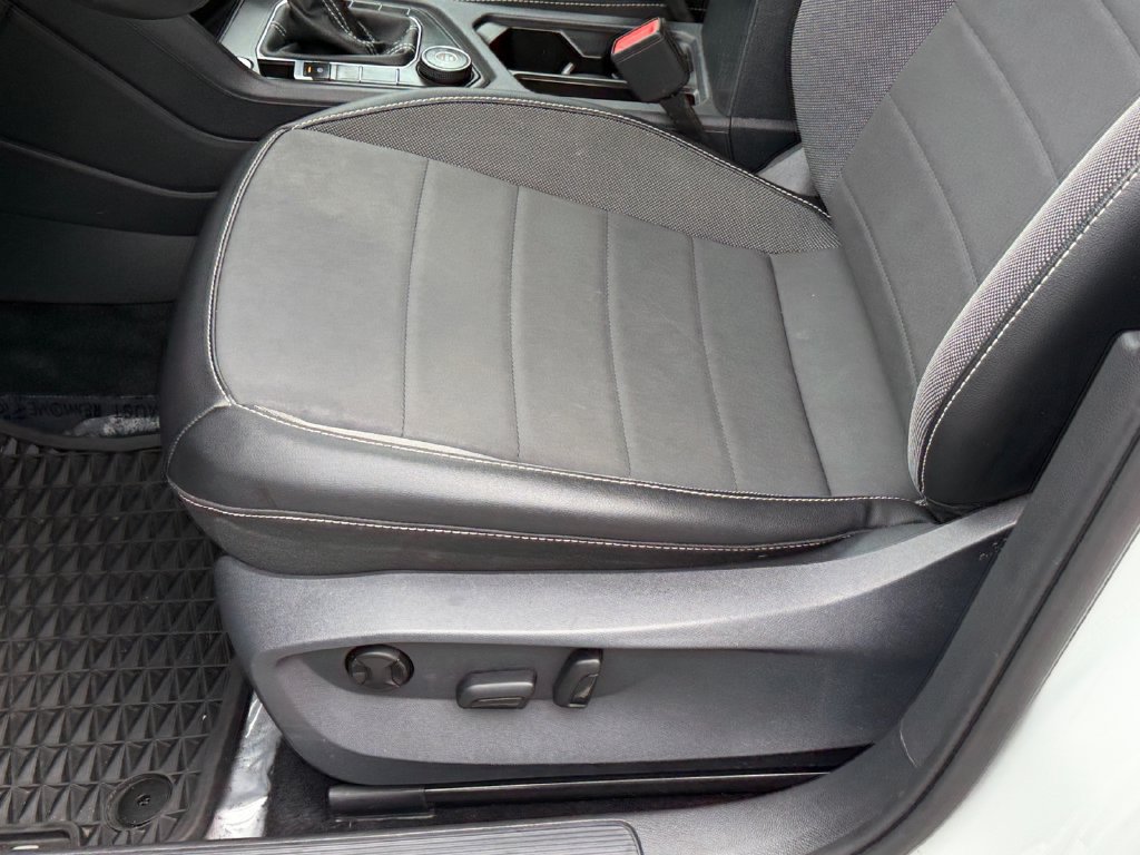 Used 2022 Volkswagen Taos SE AWD/4WD image 25