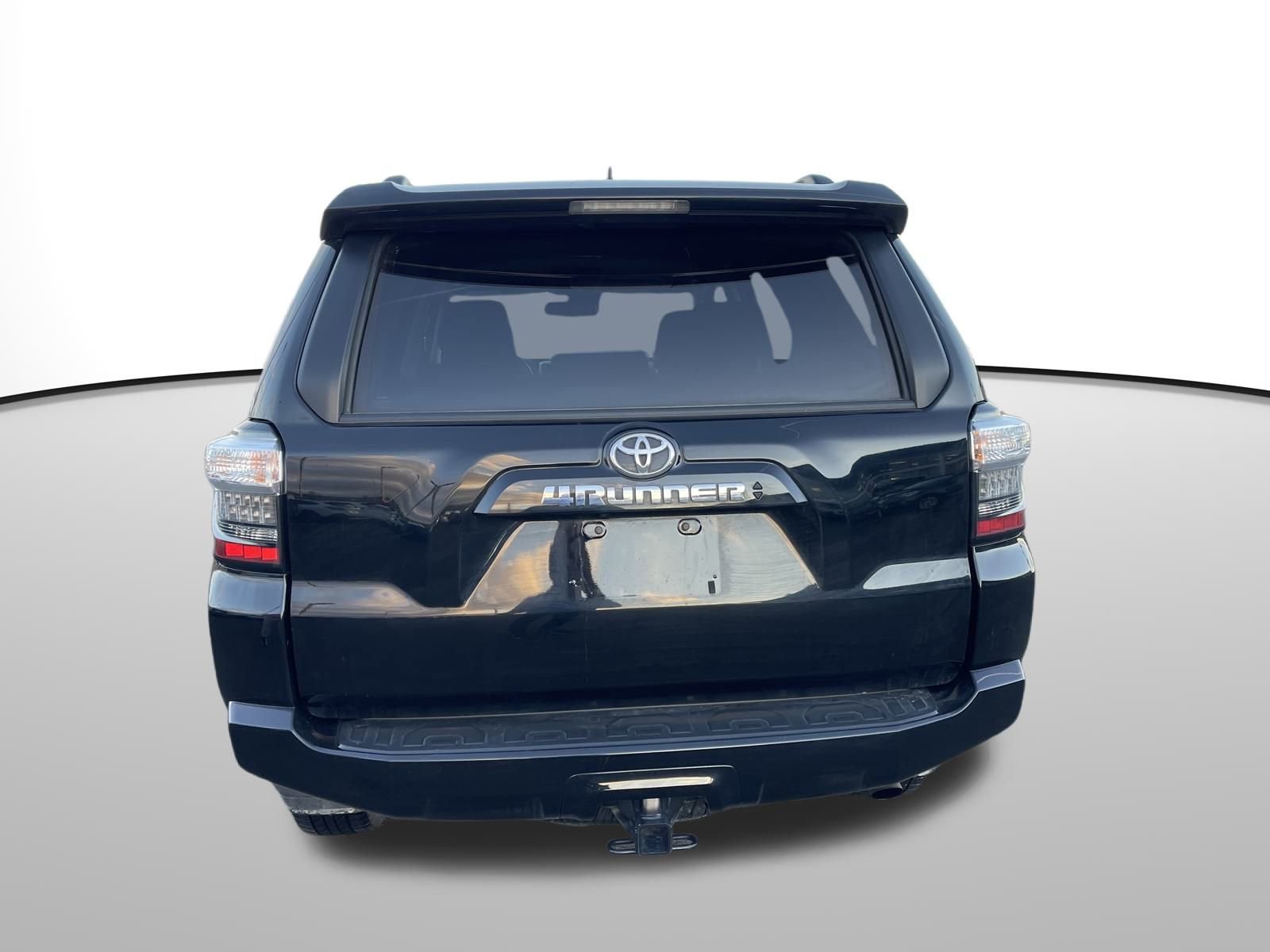 Used 2024 Toyota 4Runner SR5 image 2
