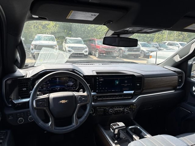 Used 2023 Chevrolet Silverado 1500 High Country AWD/4WD image 11