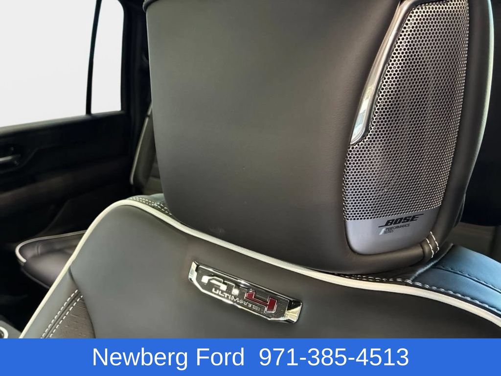 Used 2025 GMC Yukon XL AT4 Ultimate w/ LPO, AT4 Appearance Package AWD/4WD image 29