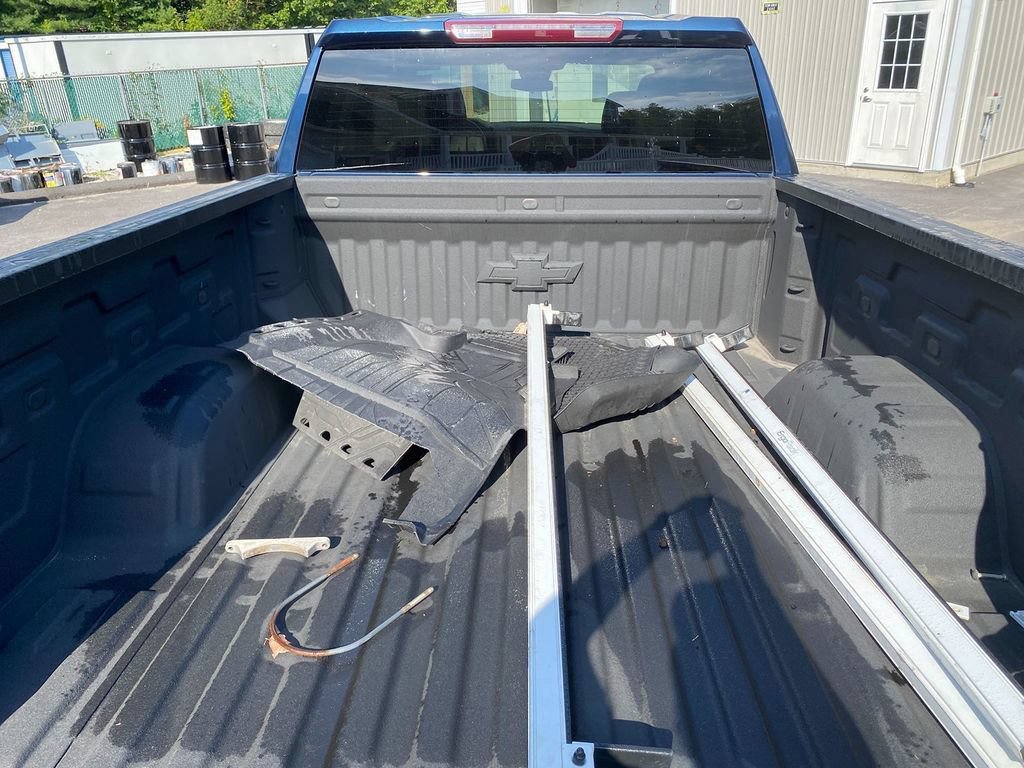 Used 2022 Chevrolet Silverado 1500 LT w/ Protection Package AWD/4WD image 26