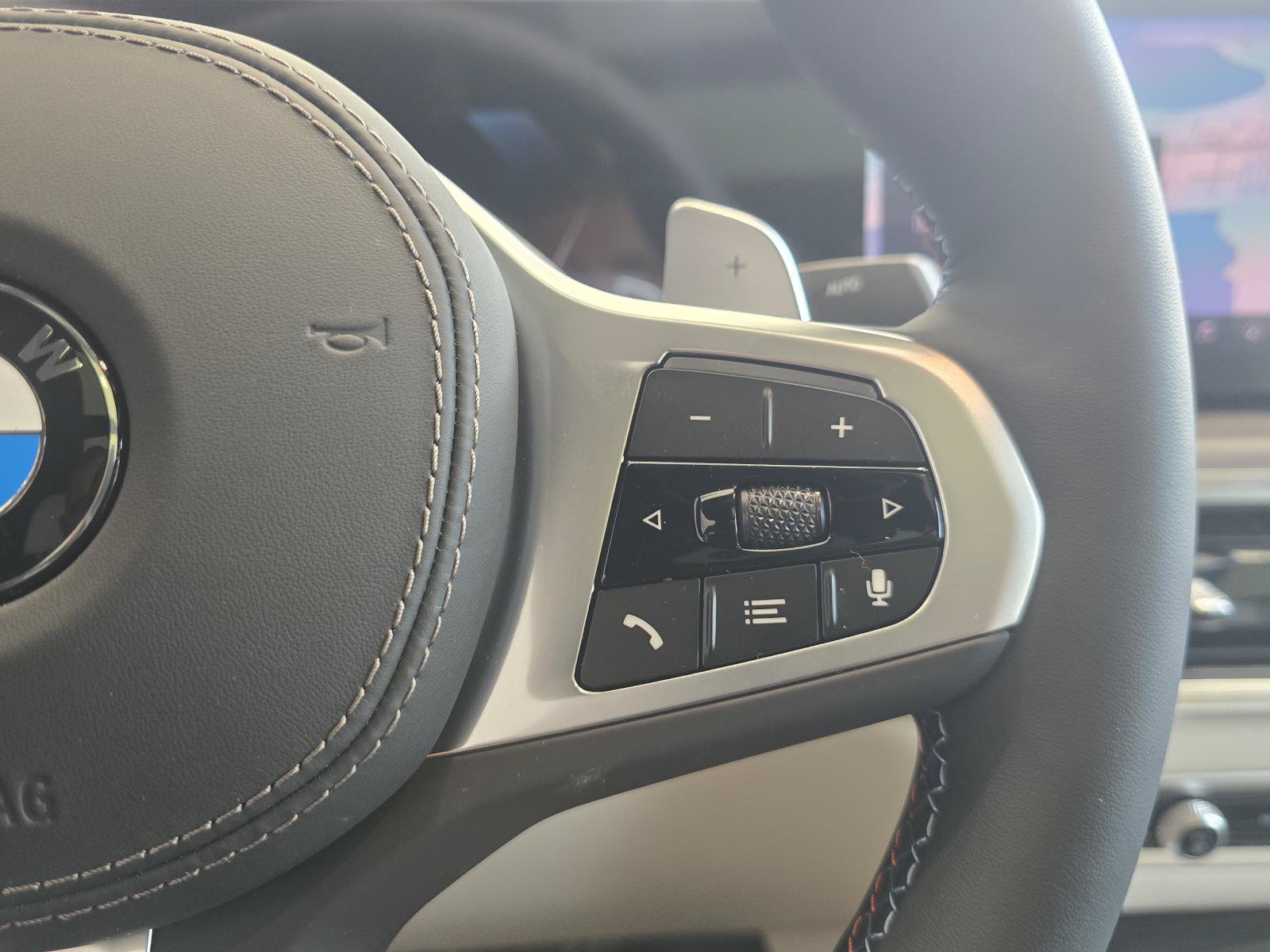 New 2027 BMW X6 M60i AWD/4WD image 21