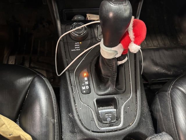 Used 2020 Jeep Cherokee Latitude Plus w/ Cold Weather Group image 21