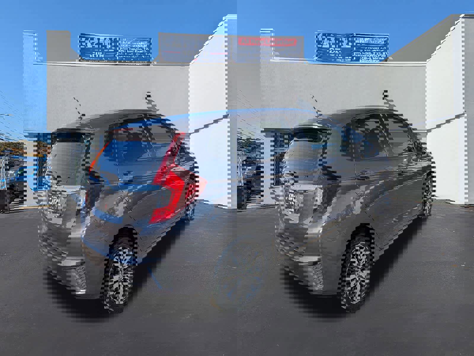 Used 2017 Honda Fit EX image 3