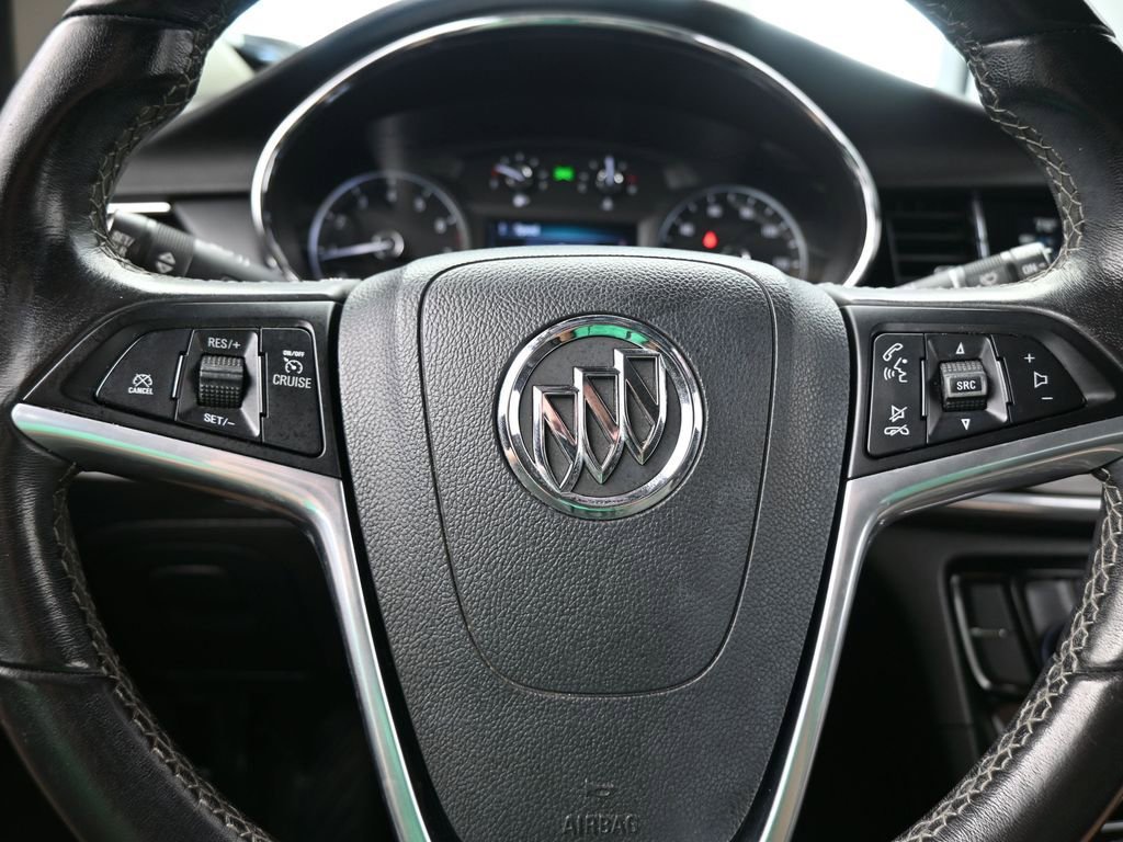 Used 2020 Buick Encore Preferred image 28