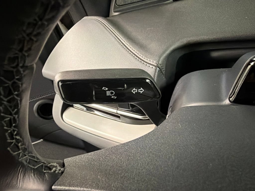 New 2026 Lincoln Navigator Reserve w/ Jet Appearance Package AWD/4WD image 22