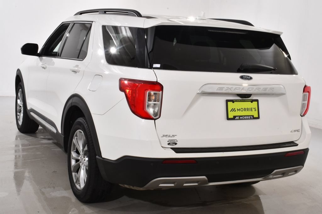 Used 2022 Ford Explorer XLT w/ Equipment Group 202A AWD/4WD image 14