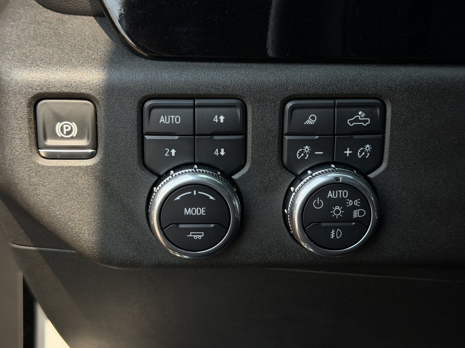 Used 2025 GMC Sierra 1500 Elevation w/ Elevation Premium Package AWD/4WD image 24