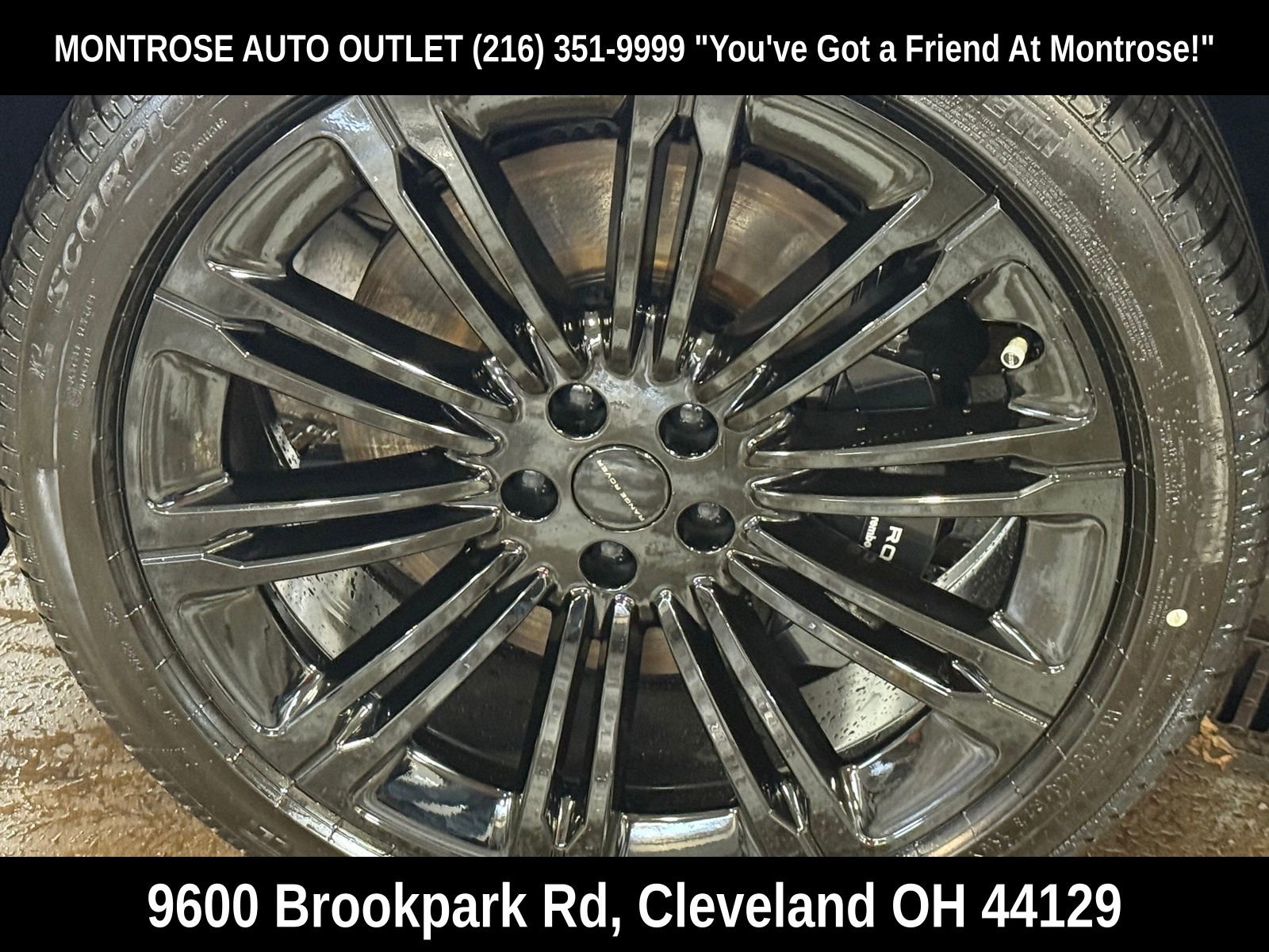 New 2026 Land Rover Range Rover Long Wheelbase SE image 10