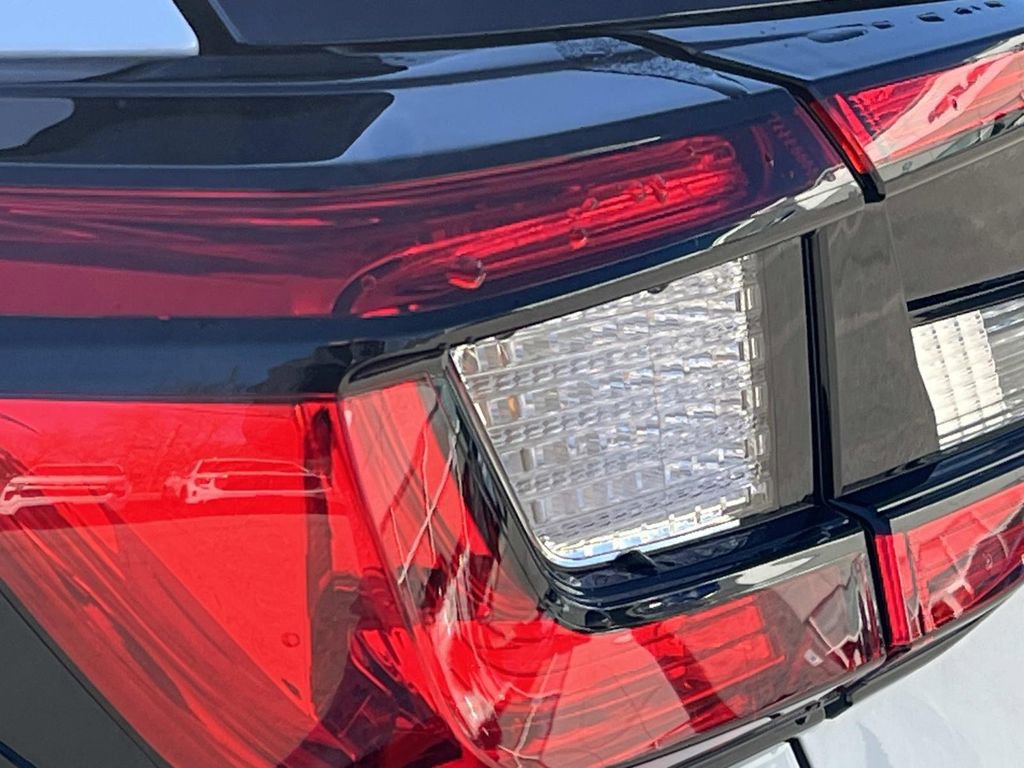 Used 2025 Subaru Crosstrek 2.5i Sport w/ Crosstrek Mirror Package image 10