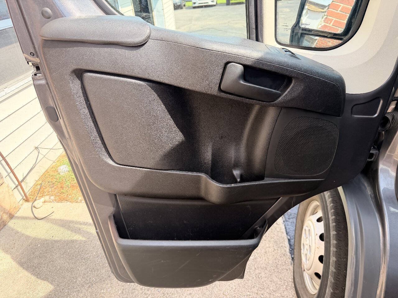 Used 2014 RAM ProMaster 2500 w/ Cargo Convenience Group FWD image 10