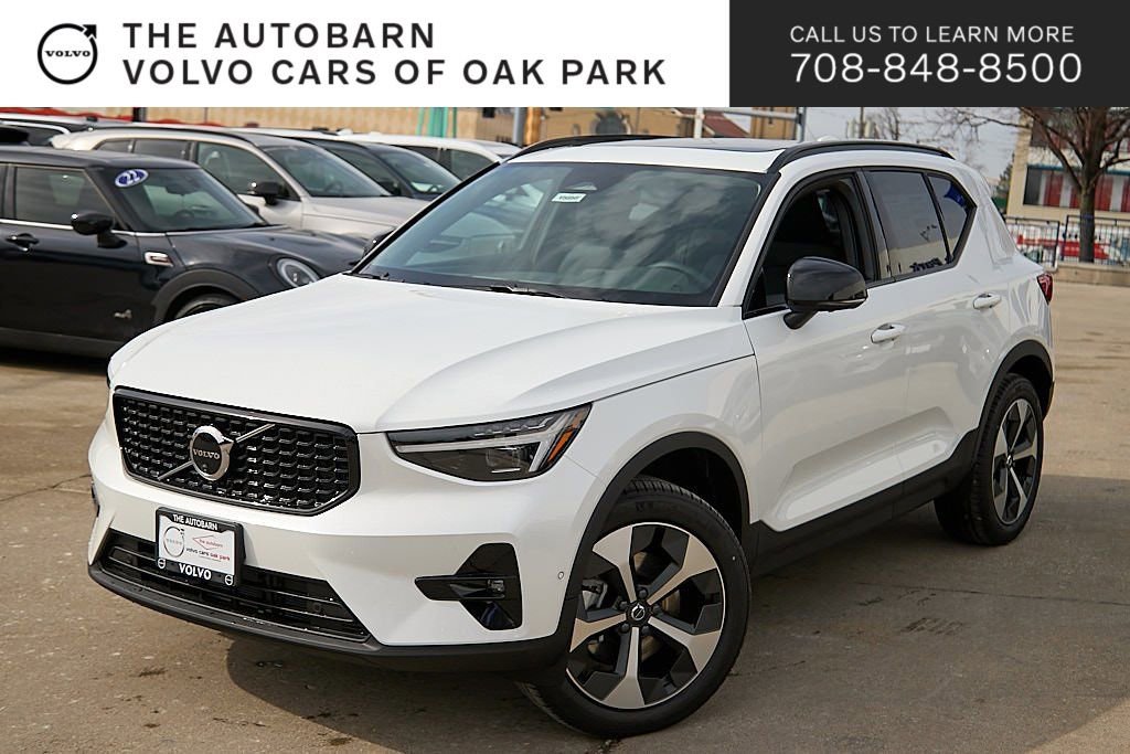New 2026 Volvo XC40 B5 Plus w/ Protection Package Premier