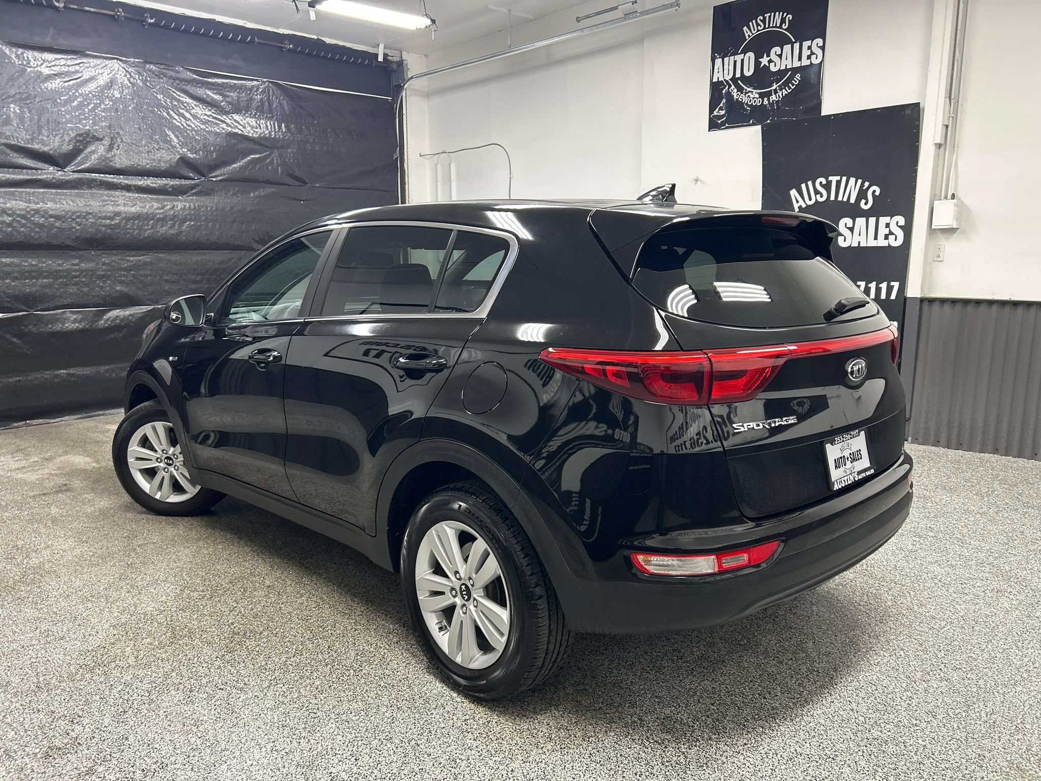 Used 2017 Kia Sportage LX AWD/4WD image 4