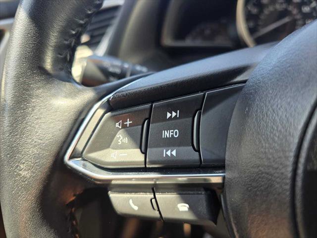 Used 2017 MAZDA MAZDA3 Touring image 33