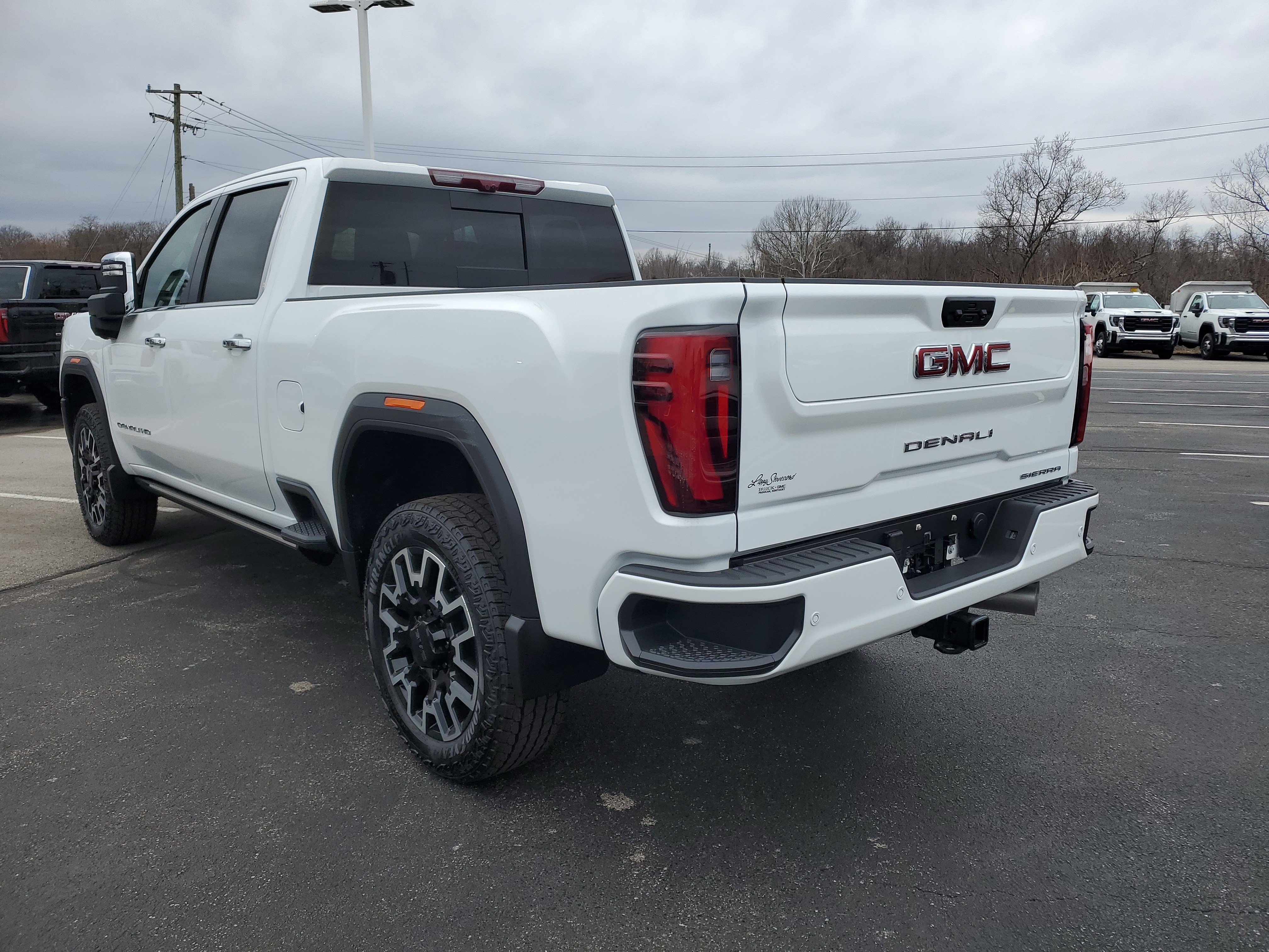 New 2026 GMC Sierra 2500 Denali w/ Denali Reserve Package AWD/4WD image 7