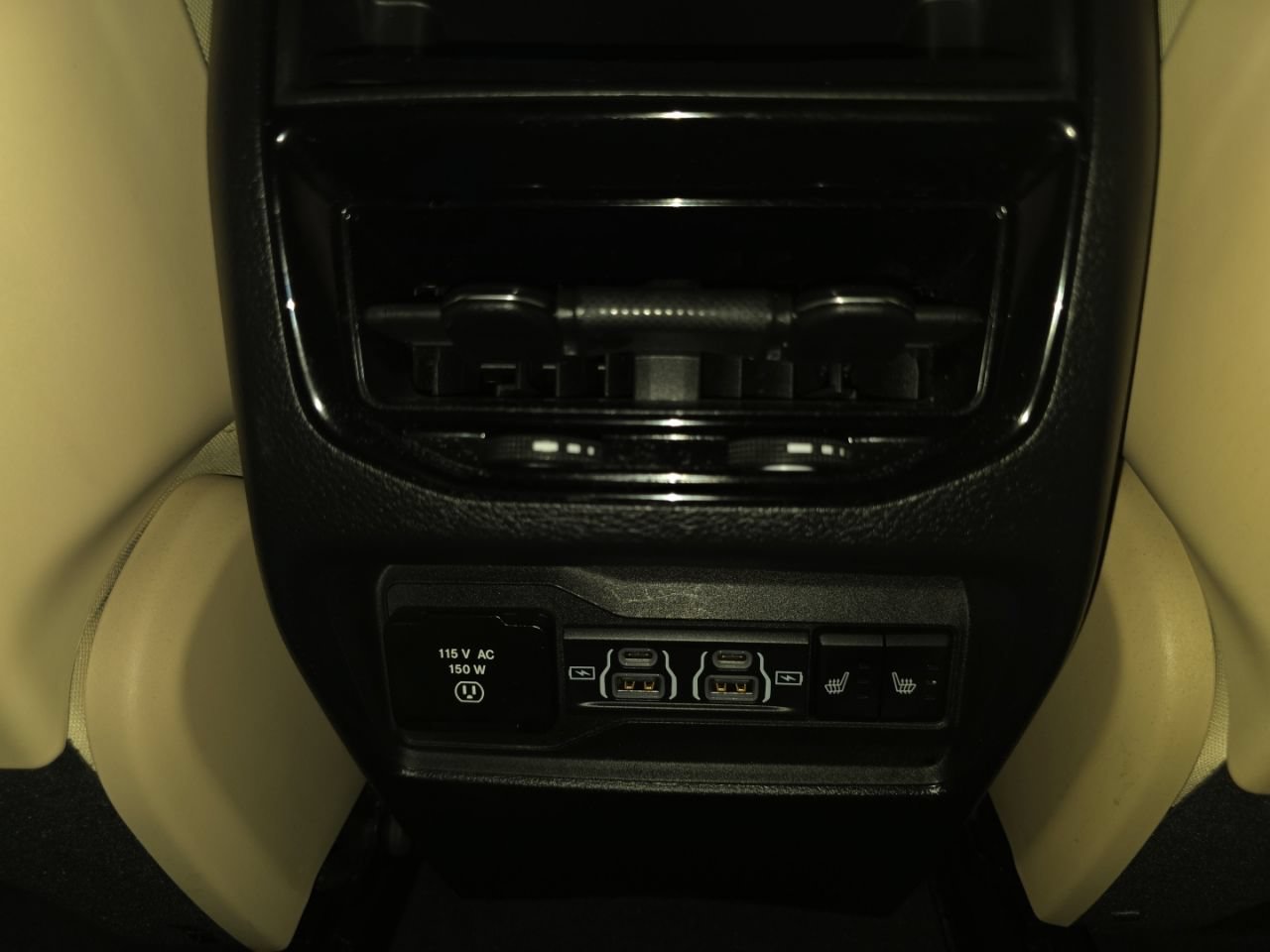 Used 2023 Jeep Grand Cherokee Limited RWD image 25