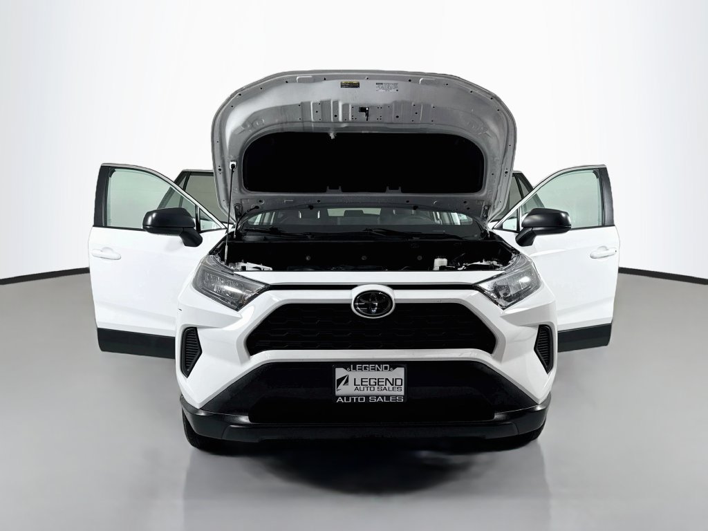 Used 2022 Toyota RAV4 LE AWD/4WD image 19