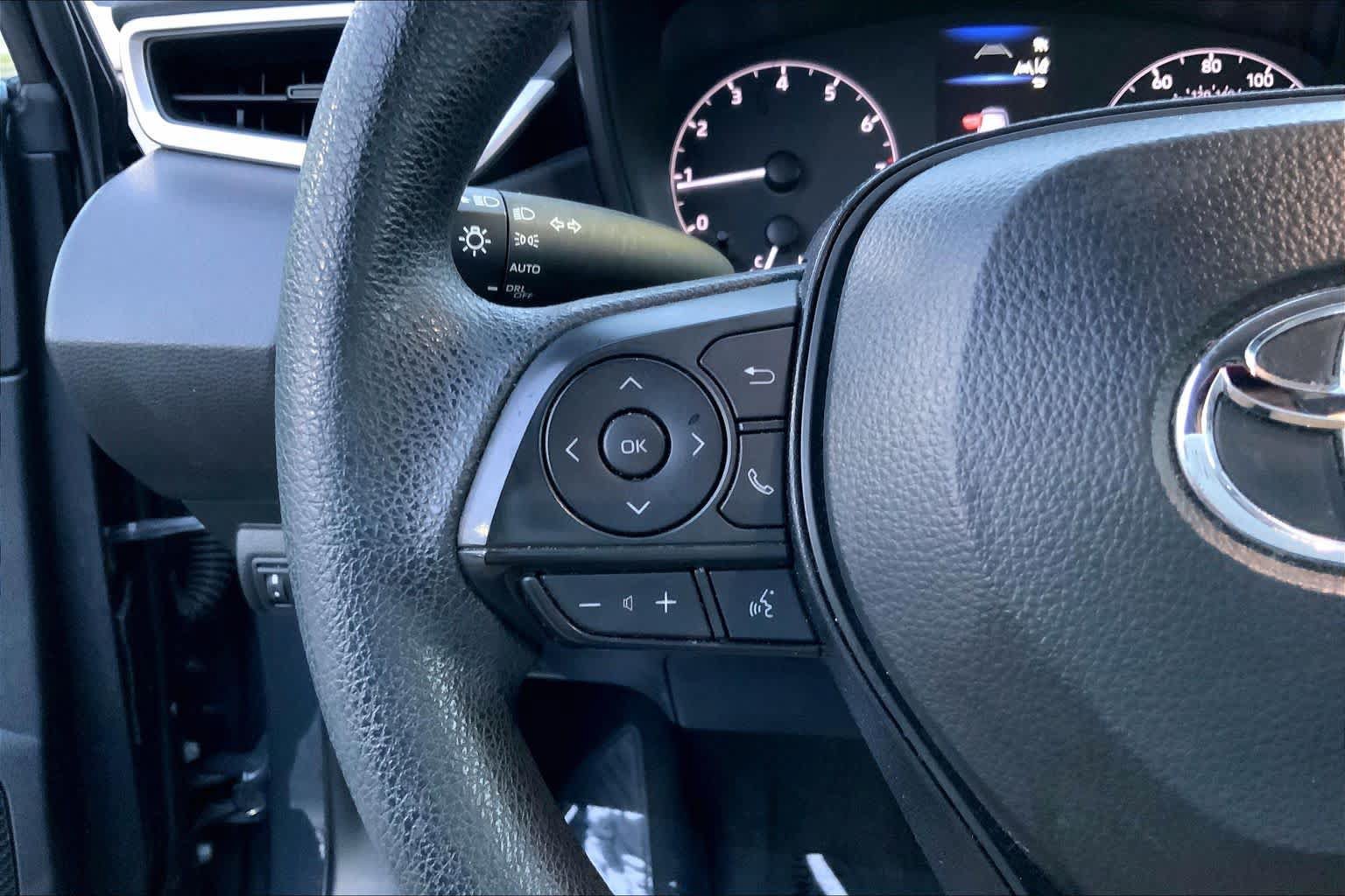 Used 2024 Toyota Corolla LE FWD image 21