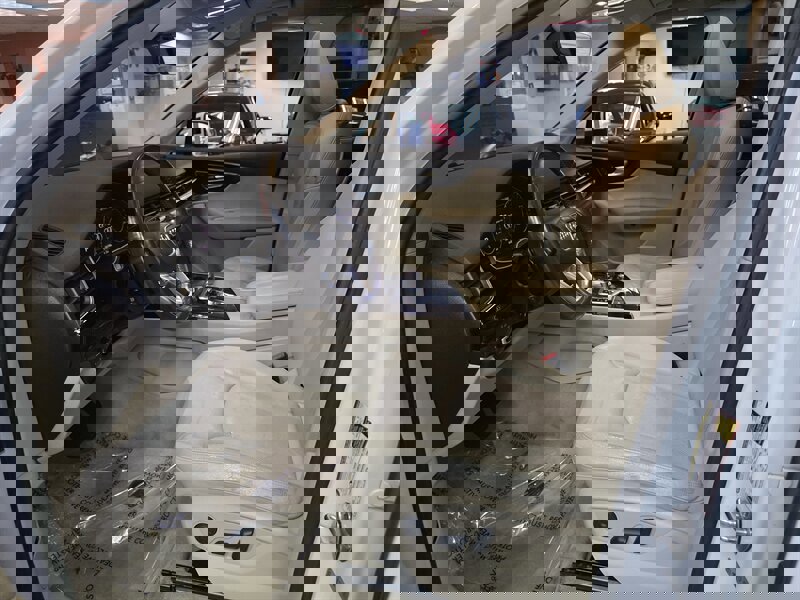 Used 2017 Audi Q7 3.0T Premium Plus w/ Premium Plus Package image 11