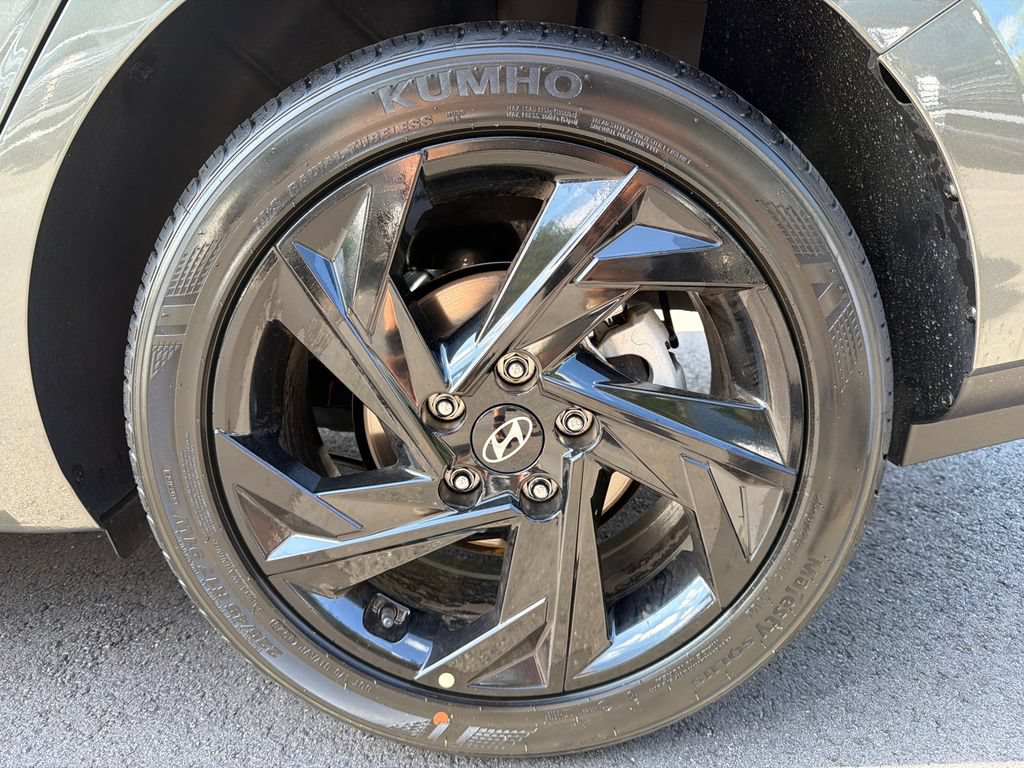 New 2026 Hyundai Elantra Sport FWD image 19
