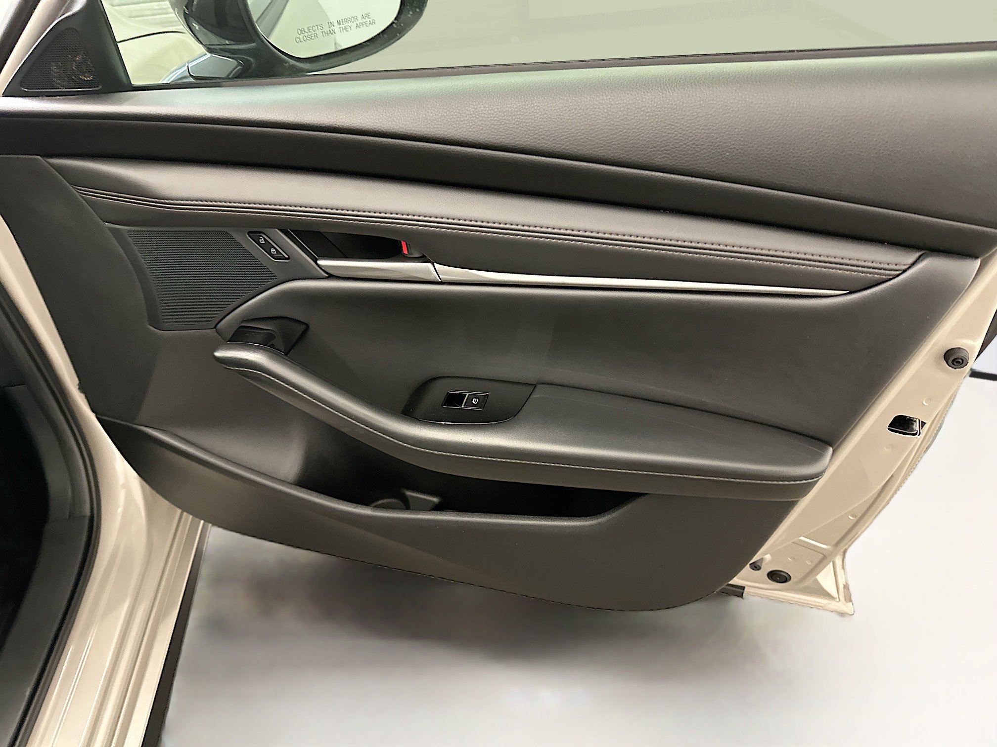 Used 2024 MAZDA MAZDA3 s image 33