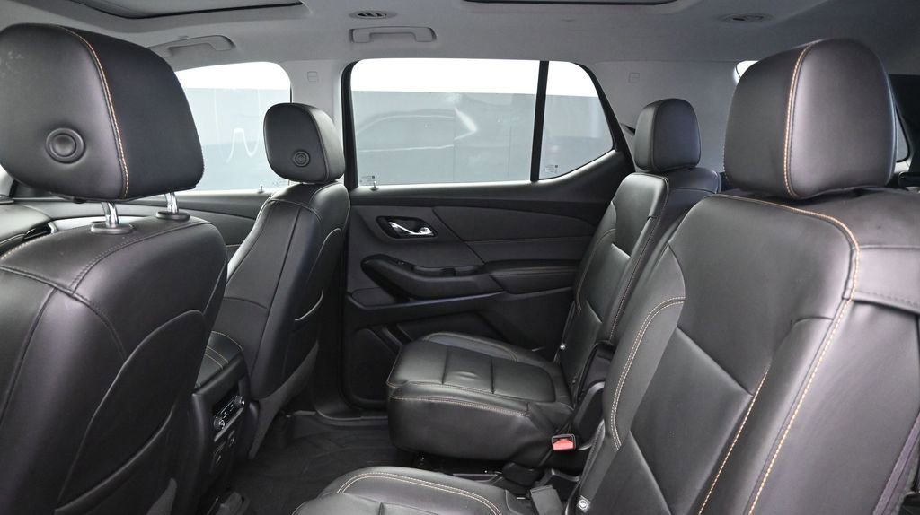 Used 2020 Chevrolet Traverse LT w/ LT Premium Package FWD image 22