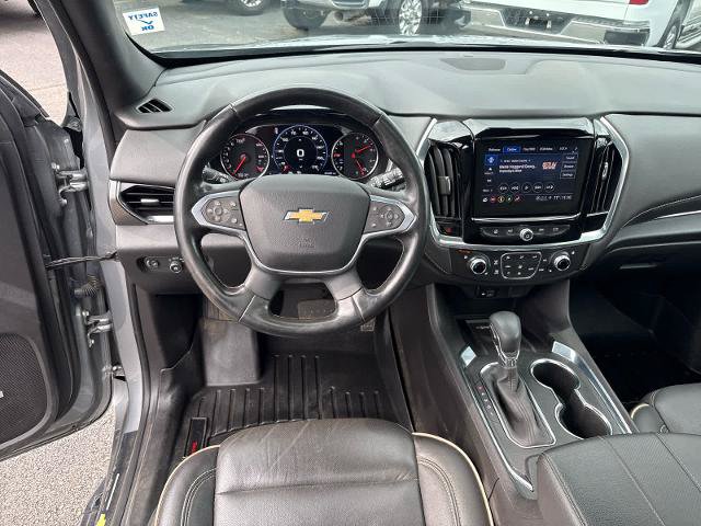 Used 2023 Chevrolet Traverse Premier AWD/4WD image 19